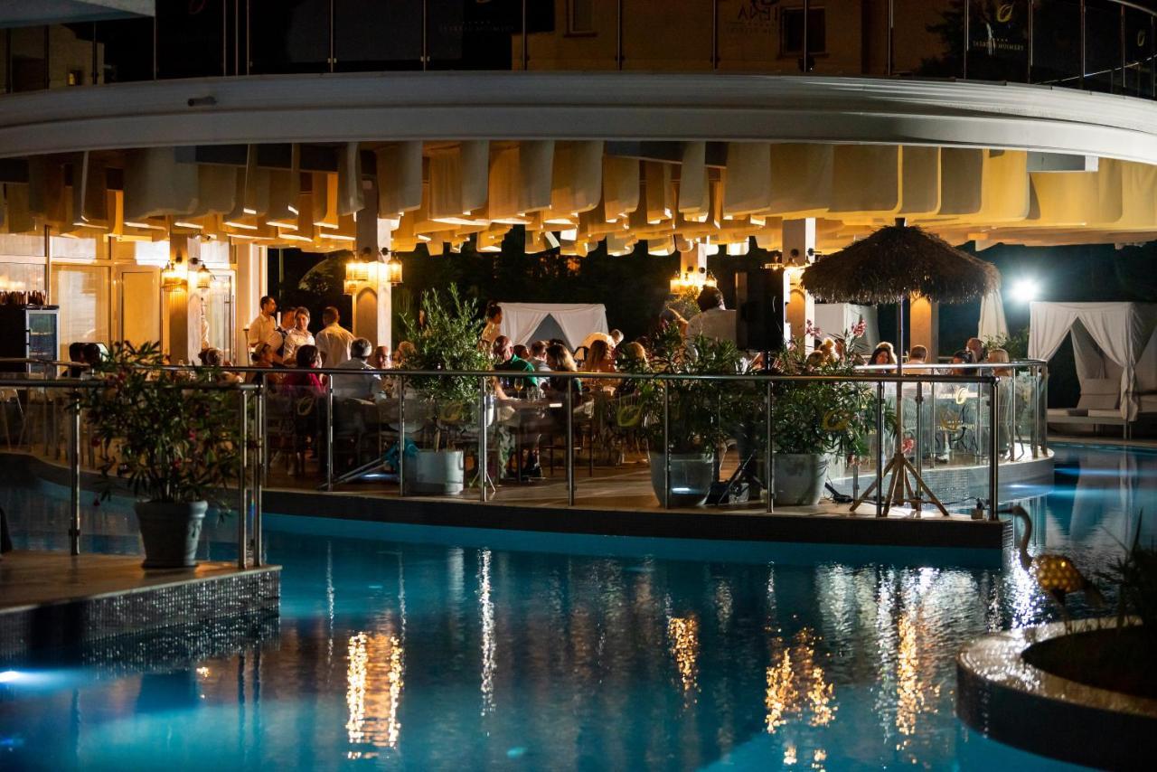 Siena Premium Retreat 호텔 로제넷츠 외부 사진